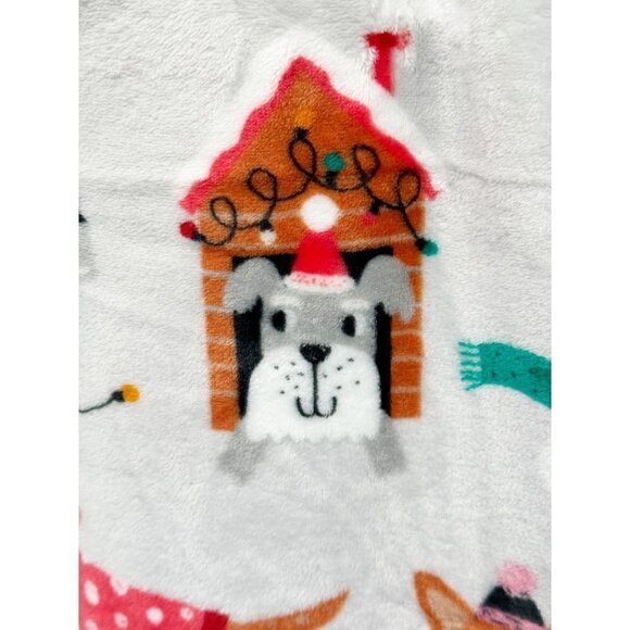 Betsey Johnson Christmas Holiday Dog Snow Day Soft Plush Throw Blanket - Picture 4 of 8